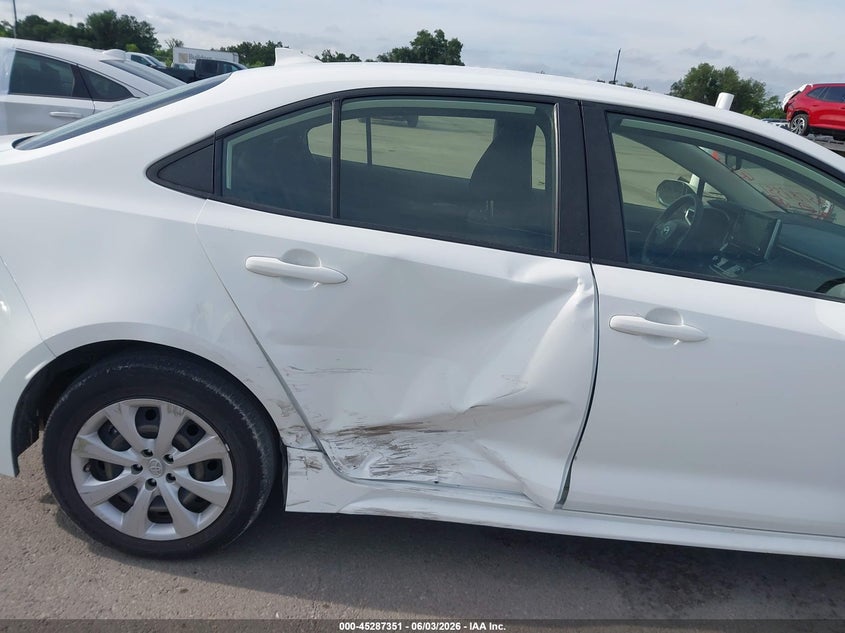 2021 Toyota Corolla VIN JTDEPMAE6MJ151802 IAAI salvage auction — RIGHT SIDE, Salvage Title, sold $7,550 on 2026-09-10 (photo 6)