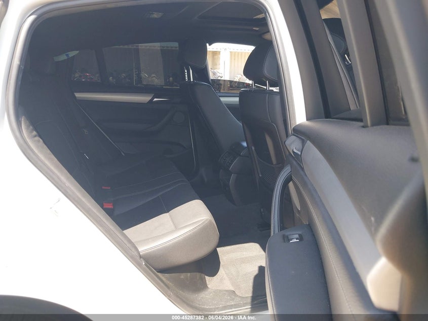 2018 BMW X4 VIN 5UXXW7C58J0W65449 IAAI salvage auction — LEFT FRONT, Salvage Title, sold $5,200 on 2026-07-15 (photo 8)