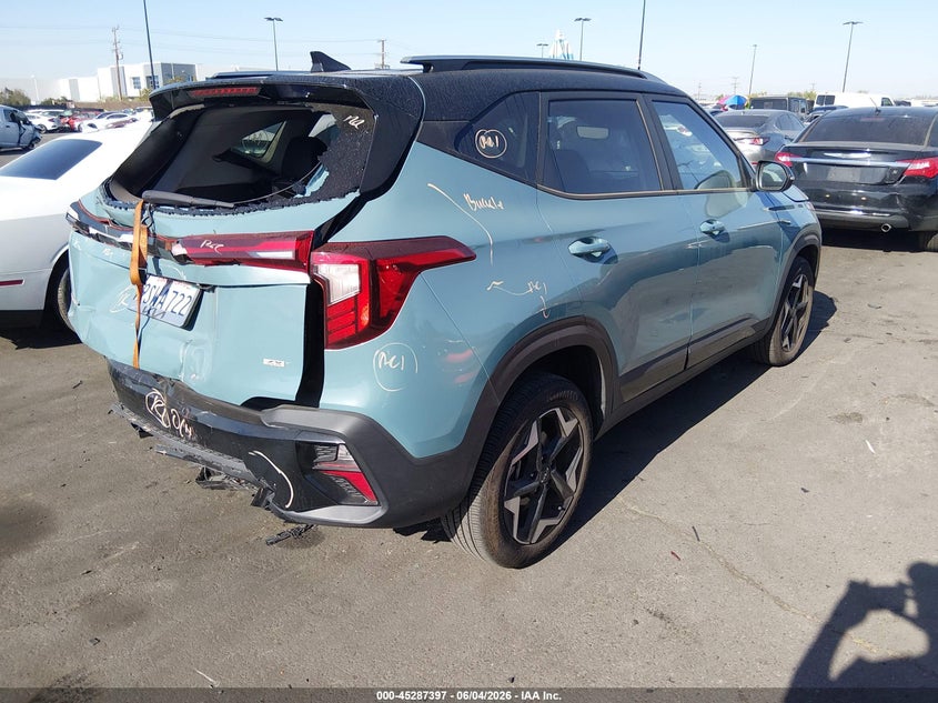 2025 Kia Seltos VIN KNDEUCAA5S7760941 IAAI salvage auction — FRONT & REAR, Salvage Title, sold $5,600 on 2026-07-10 (photo 4)