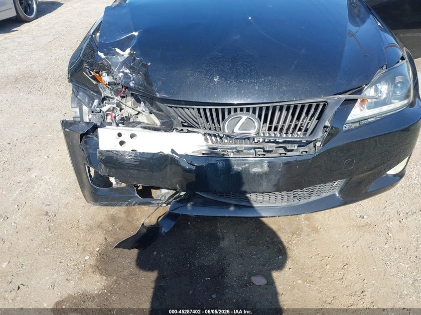 2010 Lexus Is VIN JTHBF5C2XA5126001 IAAI salvage auction — RIGHT FRONT, Salvage (California), sold $825 on 2026-07-07 (photo 6)