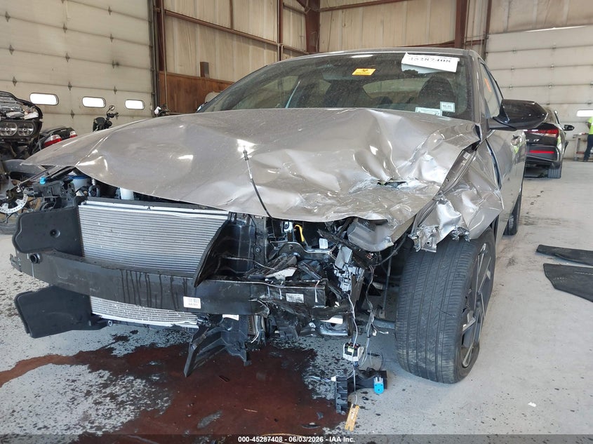 2025 Hyundai Elantra VIN KMHLM4DG2SU883347 IAAI salvage auction — FRONT END, Salvage Title, sold $2,850 on 2026-07-08 (photo 6)