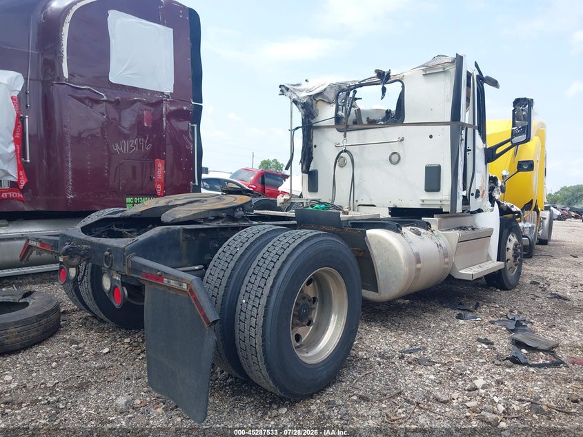 2018 Peterbilt 579 VIN 1XPBA48X5JD492807 IAAI salvage auction — Burn Engine, Bill Of Sale Destruction Only - Salvage (Ohio), sold $775 on 2026-09-16 (photo 4)