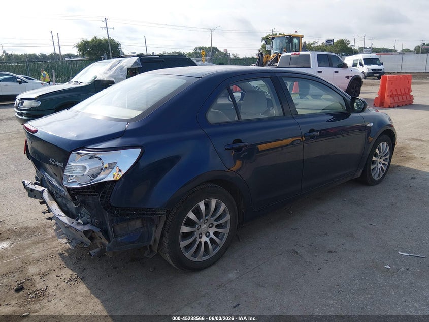 2010 Suzuki Kizashi VIN JS2RE9A37A6101031 IAAI salvage auction — REAR END, Salvage (Kansas), sold $200 on 2026-07-17 (photo 4)