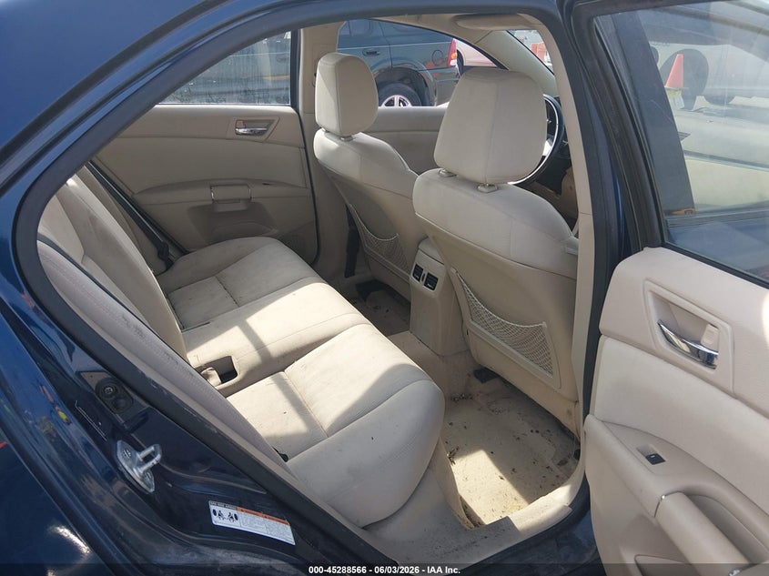 2010 Suzuki Kizashi VIN JS2RE9A37A6101031 IAAI salvage auction — REAR END, Salvage (Kansas), sold $200 on 2026-07-17 (photo 8)