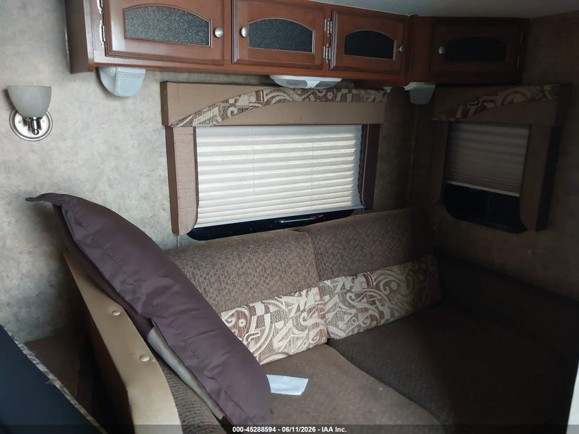 2014 Coachmen Other VIN 5ZT2FEXB7EA011492 IAAI salvage auction — UNKNOWN, Salvage (New Hampshire), sold $1,300 on 2026-07-29 (photo 6)
