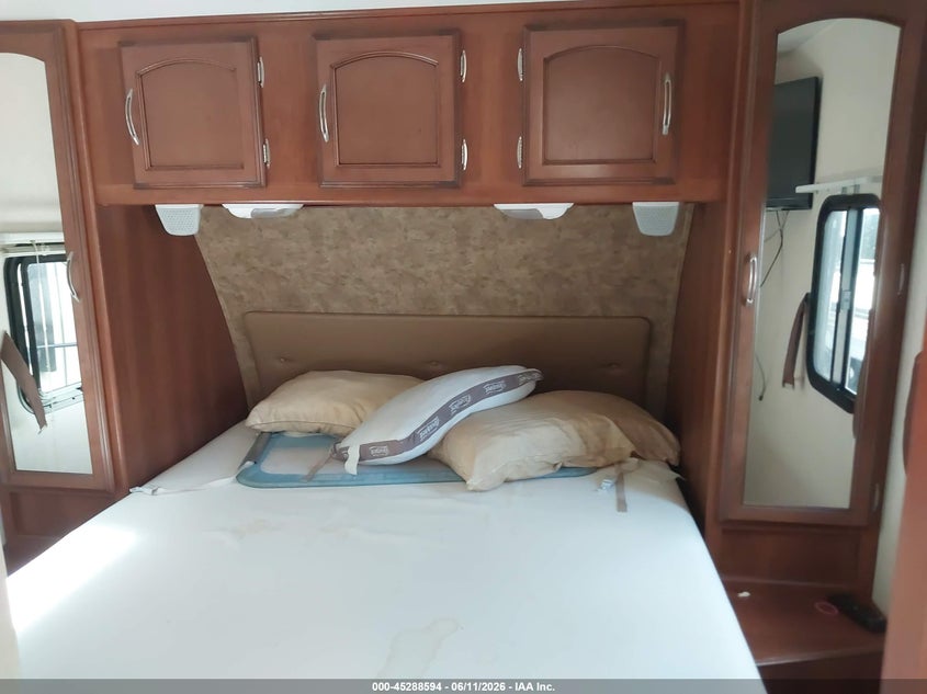2014 Coachmen Other VIN 5ZT2FEXB7EA011492 IAAI salvage auction — UNKNOWN, Salvage (New Hampshire), sold $1,300 on 2026-07-29 (photo 8)