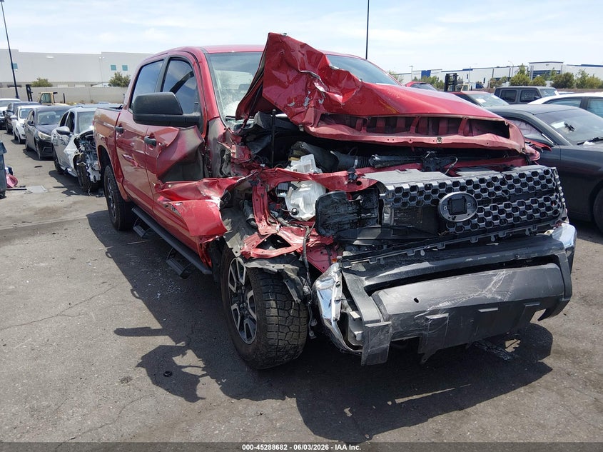 2020 Toyota Tundra VIN 5TFDY5F1XLX947484 IAAI salvage auction — RIGHT FRONT, Salvage Title, sold $11,800 on 2026-07-10 (photo 1)