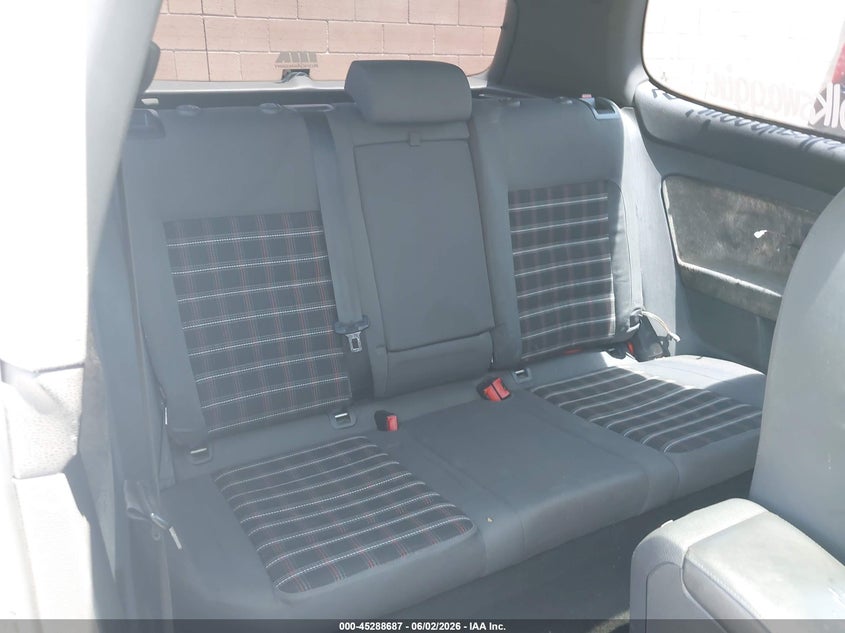 2009 Volkswagen Gti VIN WVWED71K49W098284 IAAI salvage auction — SIDE, Salvage (Texas), sold $225 on 2026-08-05 (photo 8)