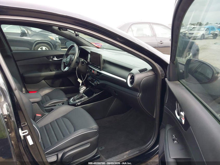 2023 Kia Forte VIN 3KPF54AD3PE688744 IAAI salvage auction — HAIL, Salvage Title, sold $10,500 on 2026-07-21 (photo 5)