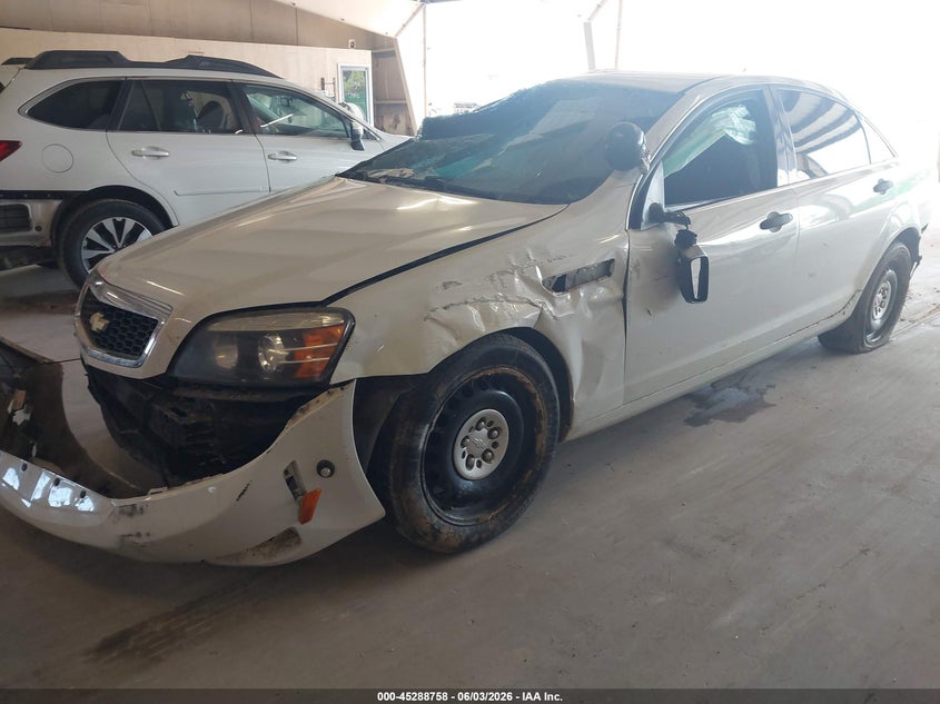 2013 Chevrolet Caprice VIN 6G1MK5R20DL829325 IAAI salvage auction — ROLLOVER, Clear (Tennessee), sold $2,250 on 2026-07-27 (photo 2)