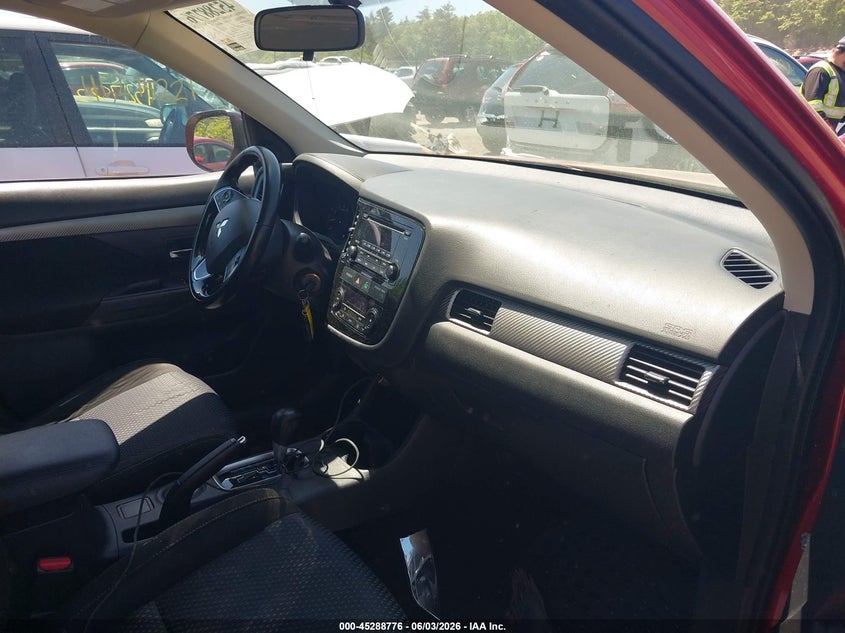 2016 Mitsubishi Outlander VIN JA4AZ3A37GZ031119 IAAI salvage auction — FRONT END, Salvage Title, sold $1,350 on 2026-07-25 (photo 5)