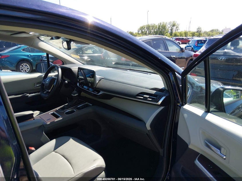 2024 Toyota Sienna VIN 5TDYSKFC4RS143022 IAAI salvage auction — HAIL, Salvage (Ohio), sold $28,550 on 2026-07-14 (photo 5)