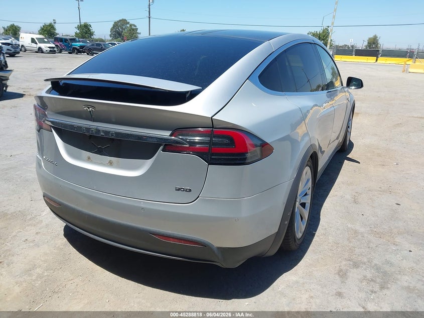 2016 Tesla Model x VIN 5YJXCAE23GF005081 IAAI salvage auction — LEFT FRONT, Salvage Title, sold $5,600 on 2026-07-16 (photo 4)