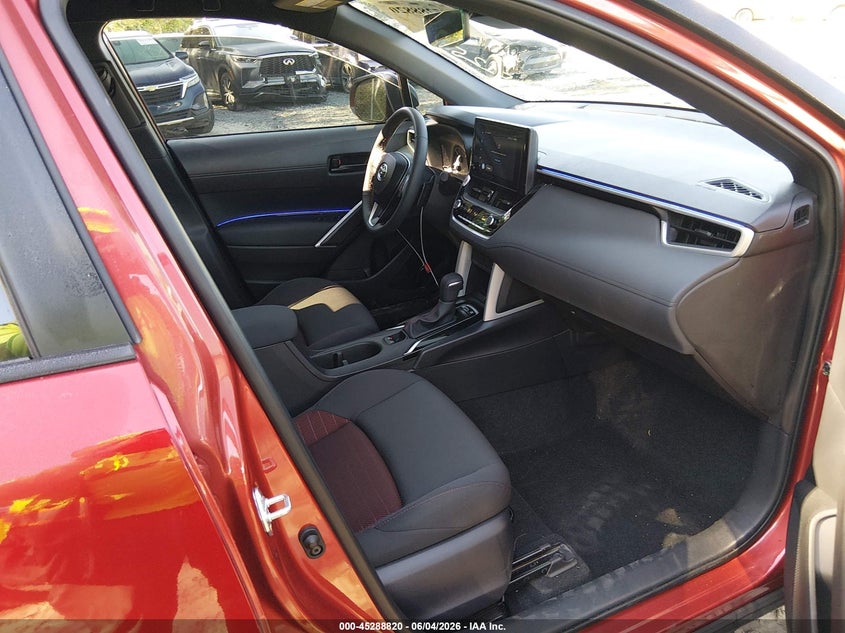 2025 Toyota Corolla cross VIN 7MUFBABG5SV083158 IAAI salvage auction — REAR END, Salvage Title, sold $11,700 on 2026-07-21 (photo 5)
