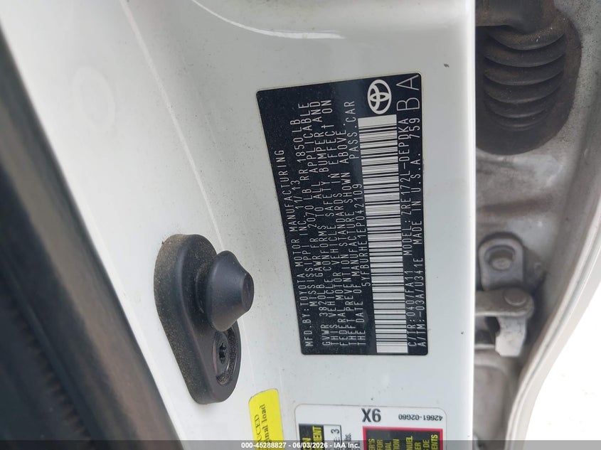 2014 Toyota Corolla VIN 5YFBURHE1EP042109 IAAI salvage auction — FRONT END, Salvage Title, sold $2,450 on 2026-07-11 (photo 9)