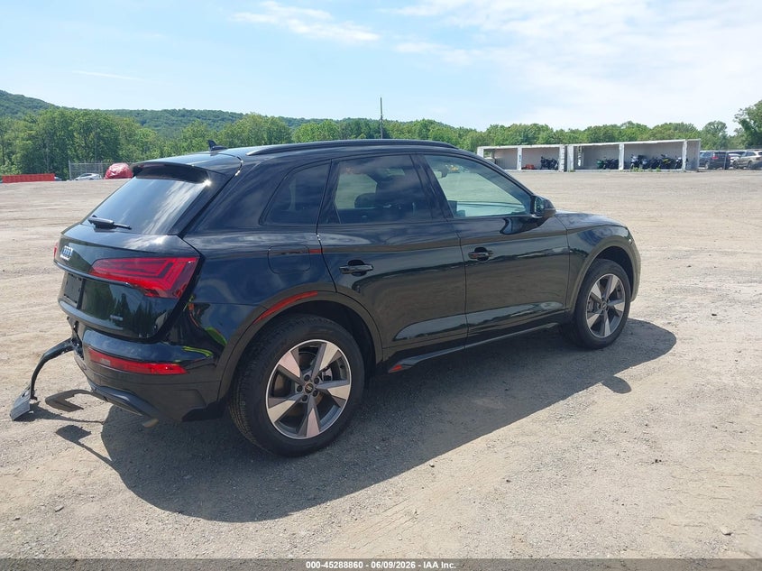2025 Audi Q5 VIN WA1ABAFY8S2026204 IAAI salvage auction — REAR END, Salvage (Idaho), sold $10,600 on 2026-07-30 (photo 4)