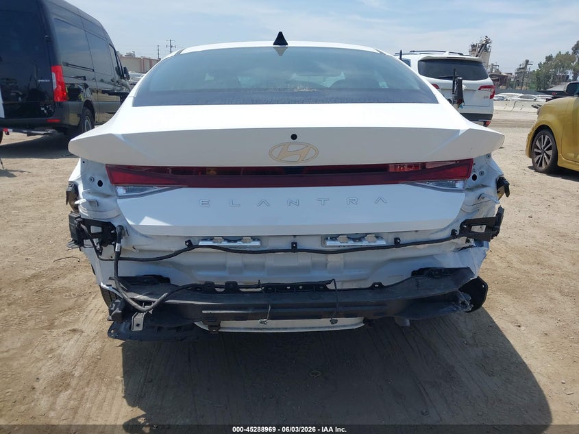 2025 Hyundai Elantra VIN KMHLL4DG9SU932837 IAAI salvage auction — REAR END, Salvage Title, sold $6,300 on 2026-07-22 (photo 6)