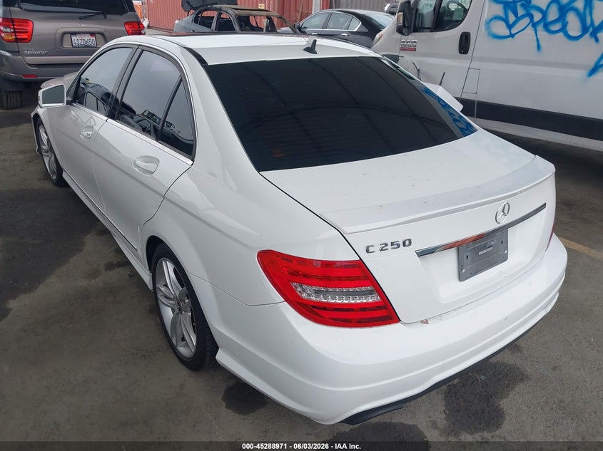 2013 Mercedes-benz C-klasse VIN WDDGF4HB0DA780436 IAAI salvage auction — FRONT END, Salvage Title, sold $925 on 2026-07-22 (photo 3)