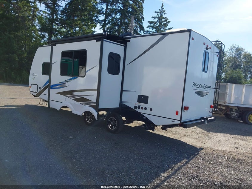 2020 Forest river freedom M-248 rbs VIN 5ZT2FEPB7LW011900 IAAI salvage auction — SIDE, Bill Of Sale (Washington), sold $5,100 on 2026-07-08 (photo 3)