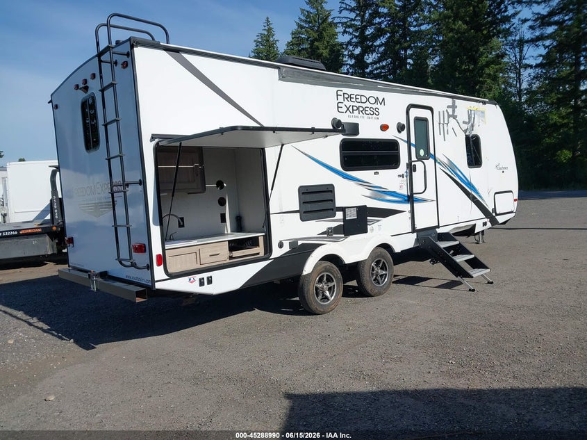 2020 Forest river freedom M-248 rbs VIN 5ZT2FEPB7LW011900 IAAI salvage auction — SIDE, Bill Of Sale (Washington), sold $5,100 on 2026-07-08 (photo 4)