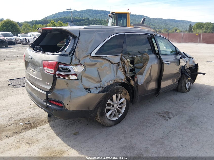 2016 Kia Sorento VIN 5XYPGDA39GG020262 IAAI salvage auction — ROLLOVER, Salvage (Pennsylvania), sold $50 on 2026-07-29 (photo 4)