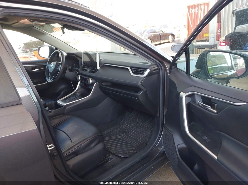2023 Toyota Rav 4 VIN 2T3W1RFVXPW247806 IAAI salvage auction — FRONT END, Salvage Title, sold $8,700 on 2026-07-29 (photo 5)