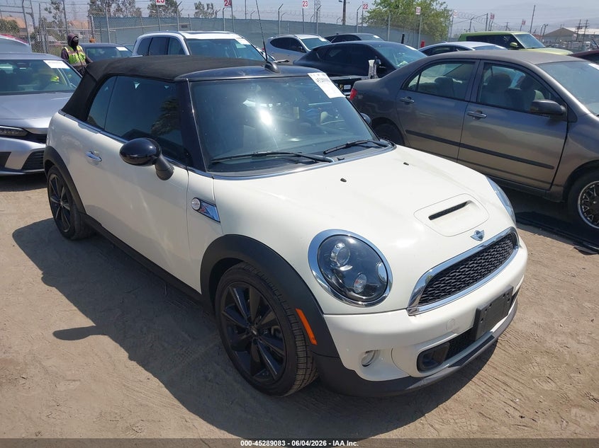 2014 Mini Convertible VIN WMWZP3C57ET707157 IAAI salvage auction — REAR END, Salvage (California), sold $1,900 on 2026-08-07 (photo 1)
