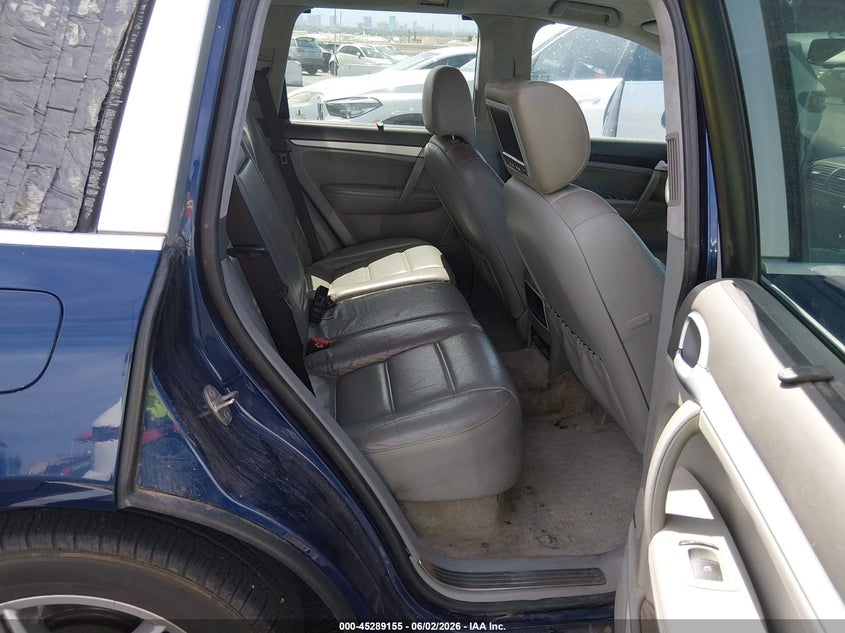 2006 Porsche Cayenne VIN WP1AC29P56LA92042 IAAI salvage auction — NORMAL WEAR, Salvage (Texas), sold $725 on 2026-08-07 (photo 8)