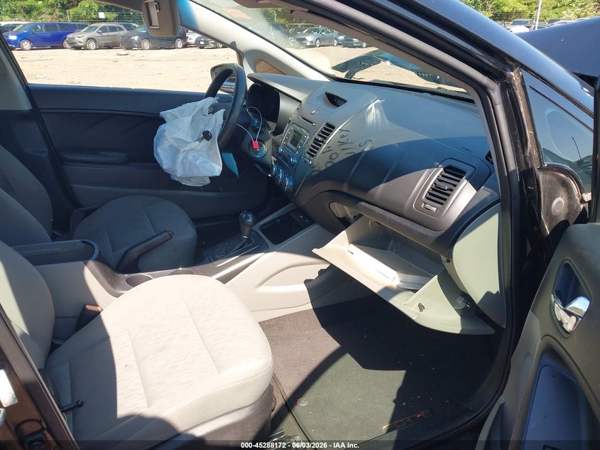 2015 Kia Forte VIN KNAFK4A67F5408924 IAAI salvage auction — FRONT END, Salvage Title, sold $225 on 2026-07-15 (photo 5)