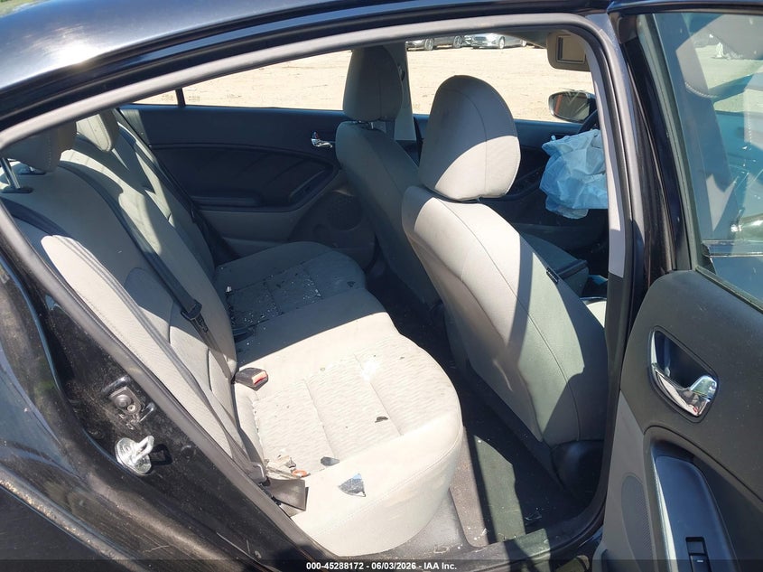 2015 Kia Forte VIN KNAFK4A67F5408924 IAAI salvage auction — FRONT END, Salvage Title, sold $225 on 2026-07-15 (photo 8)