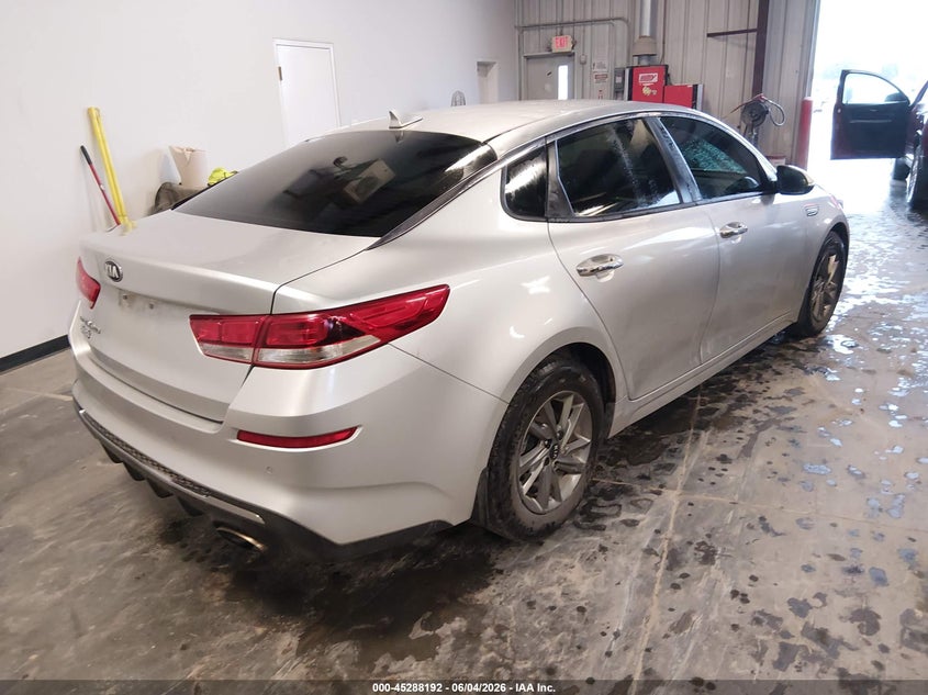 2019 Kia Optima VIN 5XXGT4L38KG310580 IAAI salvage auction — HAIL, Salvage Title, sold $2,350 on 2026-07-30 (photo 4)