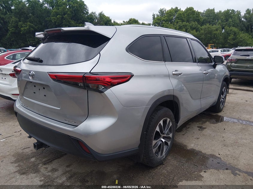 2022 Toyota Highlander VIN 5TDHZRBH6NS247057 IAAI salvage auction — FRONT END, Salvage Title, sold $17,400 on 2026-07-15 (photo 4)