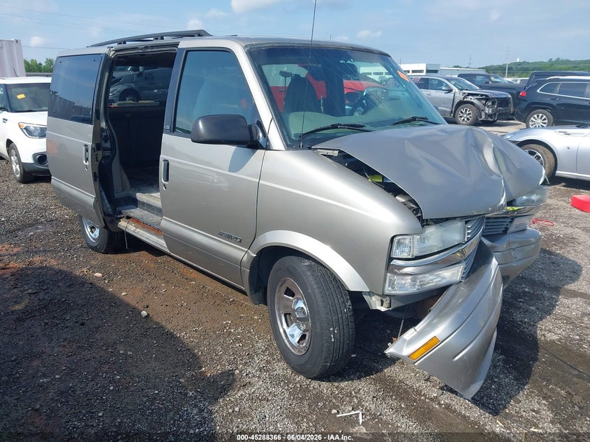 2001 Chevrolet Astro VIN 1GNDM19W01B132191 IAAI salvage auction — FRONT END, Junk (Oklahoma), sold $350 on 2026-07-07 (photo 1)