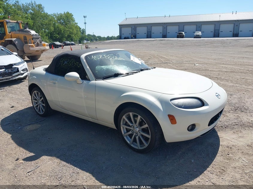 2006 Mazda Mx-5 VIN JM1NC25F960107384 IAAI salvage auction — FRONT END, Clear (Indiana), sold $1,600 on 2026-07-15 (photo 1)