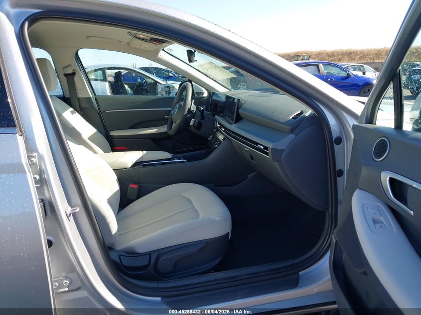 2025 Hyundai Sonata VIN KMHL64JAXSA480048 IAAI salvage auction — LEFT FRONT, Salvage Title, sold $7,300 on 2026-07-22 (photo 5)