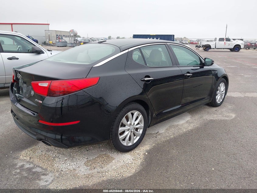 2015 Kia Optima VIN 5XXGN4A78FG396172 IAAI salvage auction — NORMAL WEAR, Clear (Texas), sold $1,275 on 2026-07-30 (photo 4)