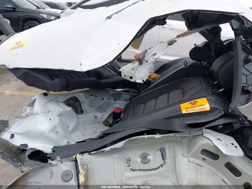 2019 Volkswagen Golf r VIN WVWWA7AU6KW118491 IAAI salvage auction — ALL OVER, Salvage Title, sold $1,300 on 2026-08-13 (photo 8)