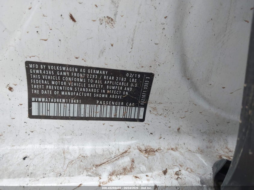 2019 Volkswagen Golf r VIN WVWWA7AU6KW118491 IAAI salvage auction — ALL OVER, Salvage Title, sold $1,300 on 2026-08-13 (photo 9)