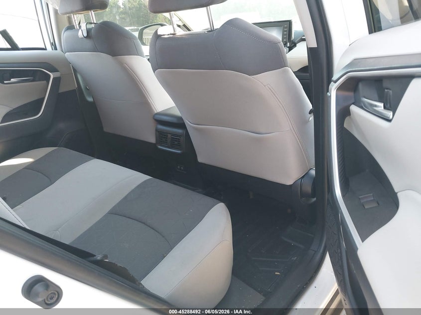 2020 Toyota Rav 4 VIN JTMW1RFV2LD052628 IAAI salvage auction — SIDE, Salvage Title, sold $7,000 on 2026-07-17 (photo 8)