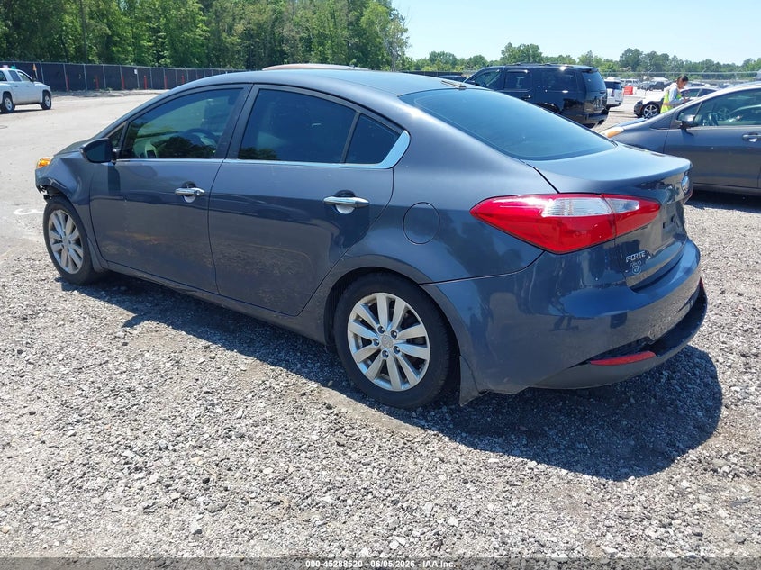 2015 Kia Forte VIN KNAFX4A80F5266127 IAAI salvage auction — FRONT END, Salvage Title, sold $825 on 2026-07-31 (photo 3)