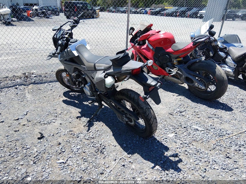 2025 Kawasaki Klx VIN ML5LXBG12SDA44447 IAAI salvage auction — UNKNOWN, Mv-907A (New York), sold $1,500 on 2026-09-05 (photo 3)