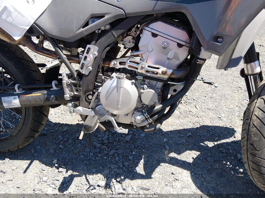 2025 Kawasaki Klx VIN ML5LXBG12SDA44447 IAAI salvage auction — UNKNOWN, Mv-907A (New York), sold $1,500 on 2026-09-05 (photo 8)