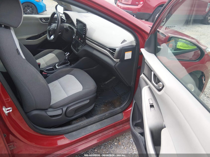 2020 Hyundai Ioniq hybrid VIN KMHC65LC4LU202413 IAAI salvage auction — NORMAL WEAR, Clear (Florida), sold $1,600 on 2026-07-17 (photo 5)
