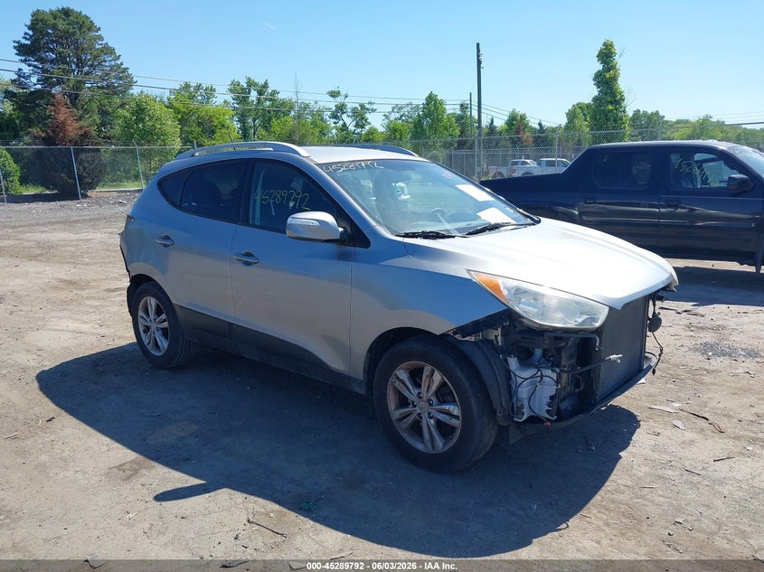 2013 Hyundai Tucson VIN KM8JU3AC5DU758686 IAAI salvage auction — FRONT & REAR, Salvage Title, sold $1,800 on 2026-07-07 (photo 1)