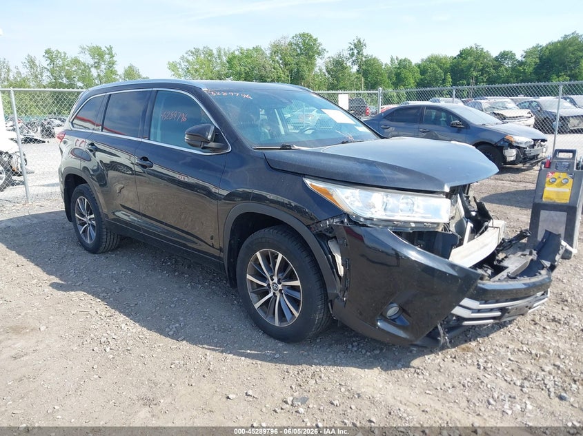 2018 Toyota Highlander VIN 5TDJZRFH7JS835569 IAAI salvage auction — FRONT END, Salvage Title, sold $9,275 on 2026-07-14 (photo 1)