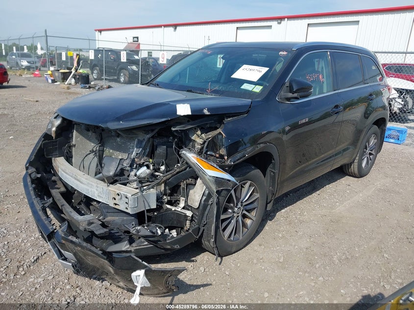 2018 Toyota Highlander VIN 5TDJZRFH7JS835569 IAAI salvage auction — FRONT END, Salvage Title, sold $9,275 on 2026-07-14 (photo 2)