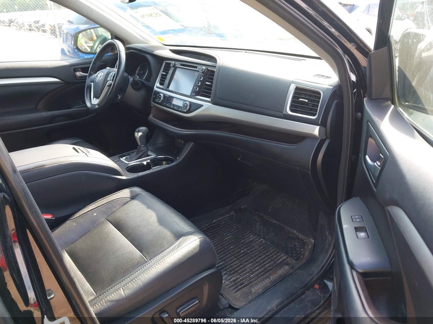 2018 Toyota Highlander VIN 5TDJZRFH7JS835569 IAAI salvage auction — FRONT END, Salvage Title, sold $9,275 on 2026-07-14 (photo 5)