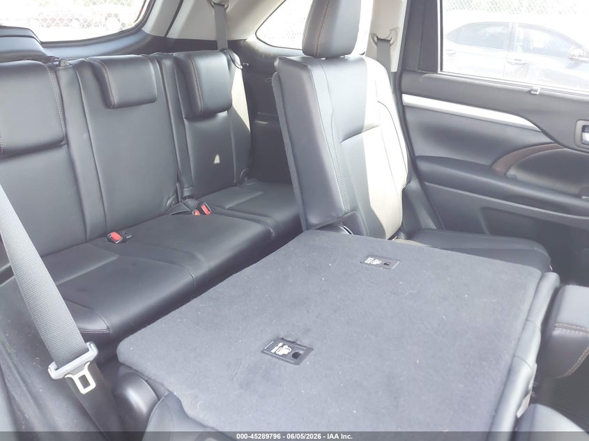2018 Toyota Highlander VIN 5TDJZRFH7JS835569 IAAI salvage auction — FRONT END, Salvage Title, sold $9,275 on 2026-07-14 (photo 8)