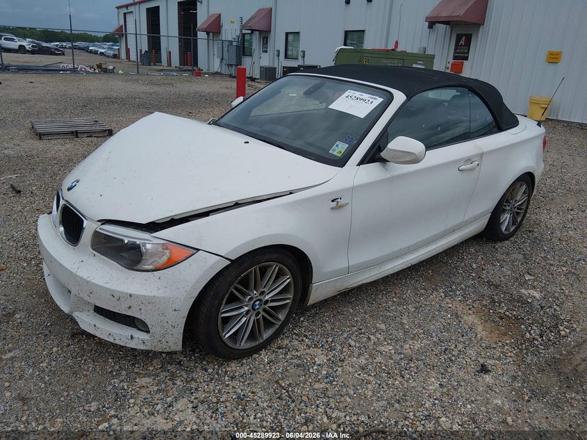 2012 BMW 1er VIN WBAUL7C55CVM82333 IAAI salvage auction — RIGHT FRONT, Salvage Title, sold $225 on 2026-07-06 (photo 2)
