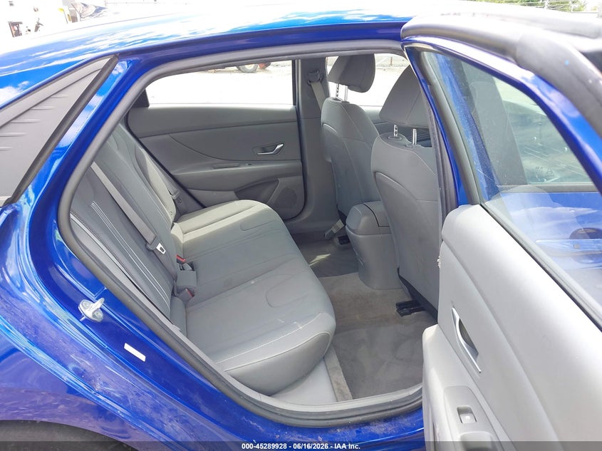 2022 Hyundai Elantra VIN KMHLS4AG0NU367602 IAAI salvage auction — FRONT & REAR, Salvage (Ohio), sold $3,725 on 2026-07-30 (photo 8)